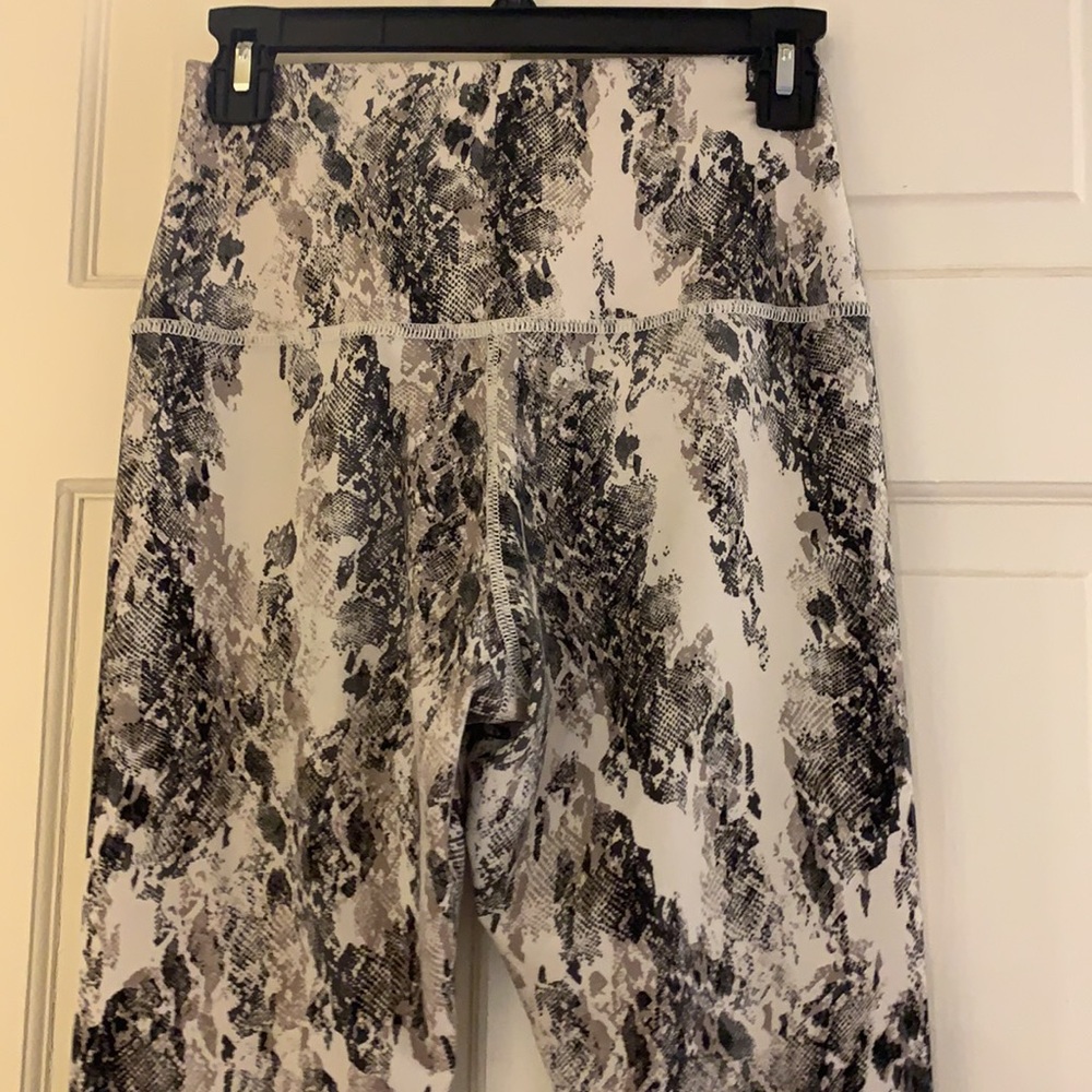 NWOT Evolution and creation leggings - Picture 6 of 7